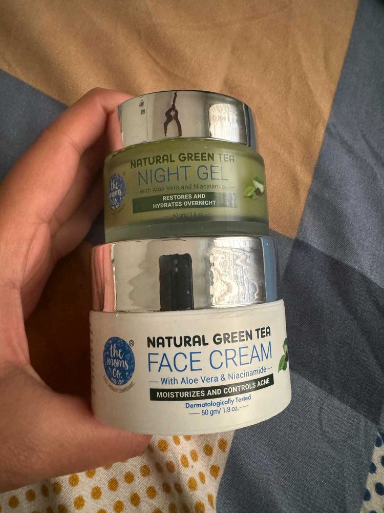 The MOMS Co Moisturizer And Night Gel