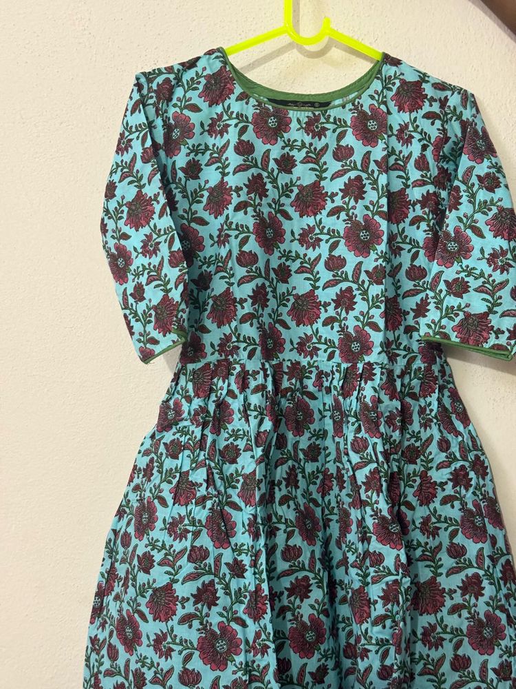 Beautiful Floral Print Kurta