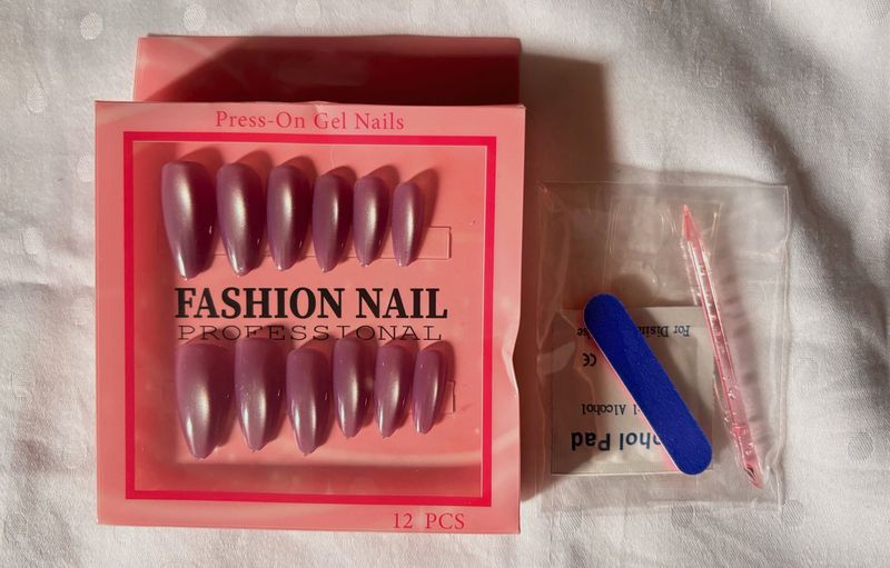 Press-On Gel Nails