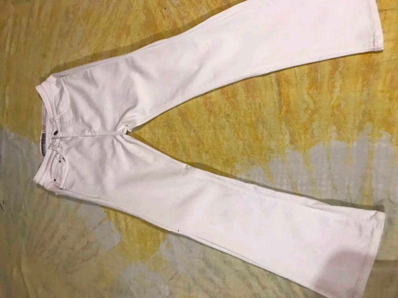 boot cut white sheet