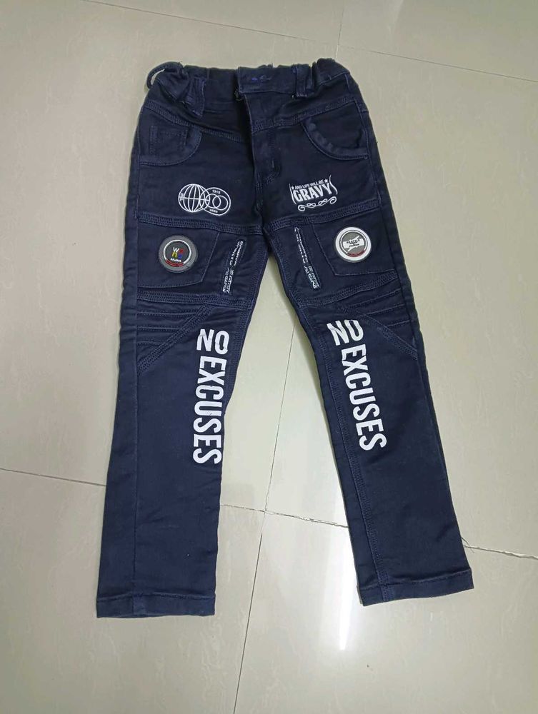 Boy's Trendy trousers