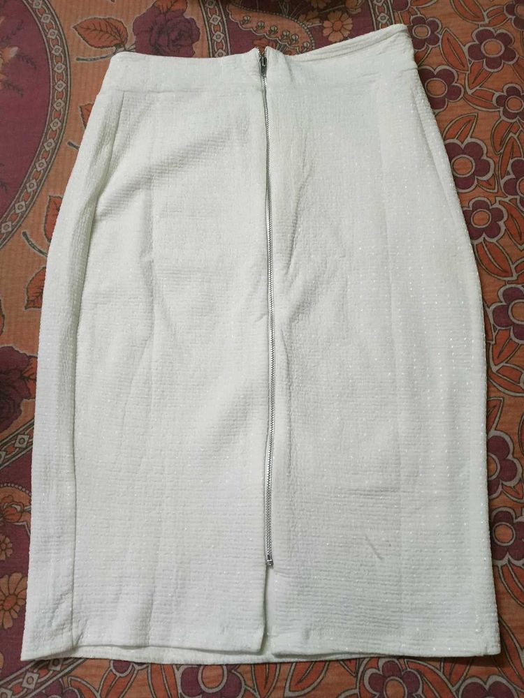 Cream Textured Pencil Skirt with Zipper