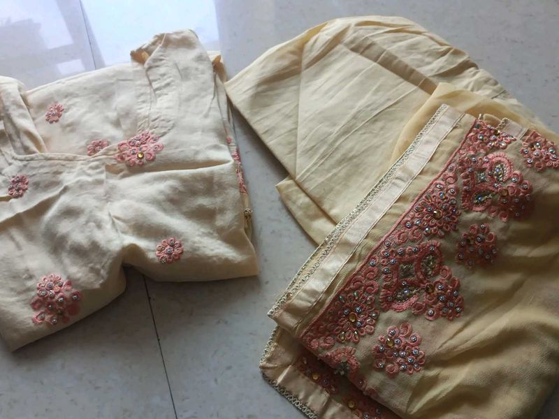 Embroidered Kurta Set
