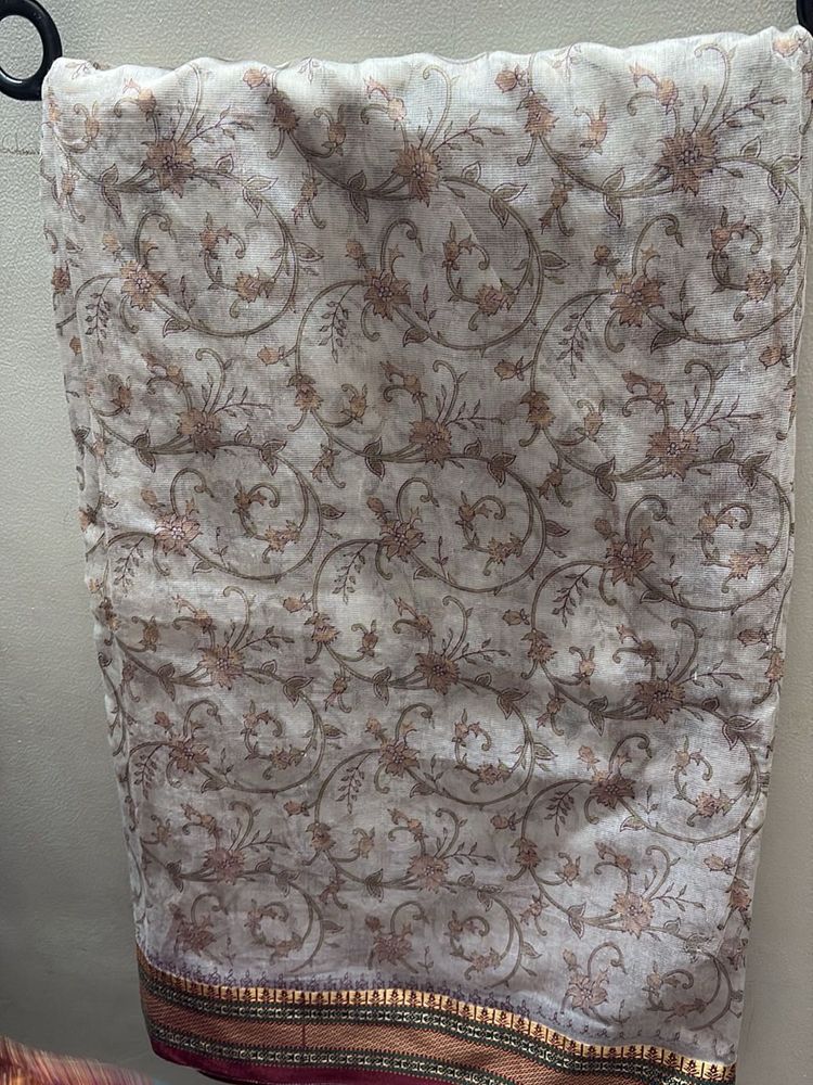 Elegant Floral Print Saree