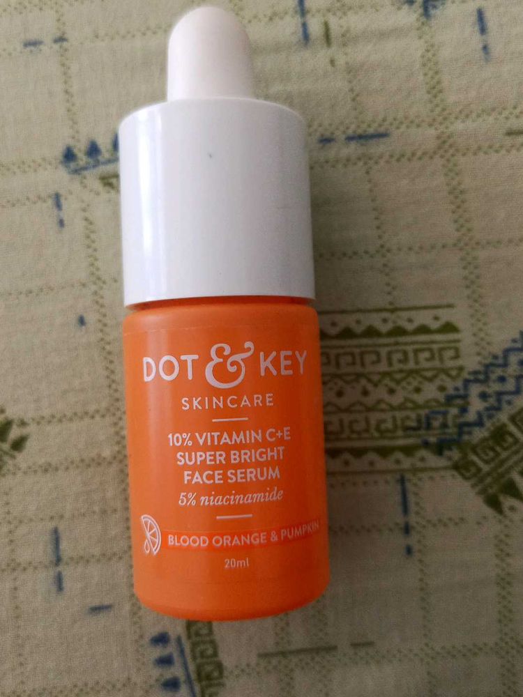 dot and key vitamic c serum 10 %