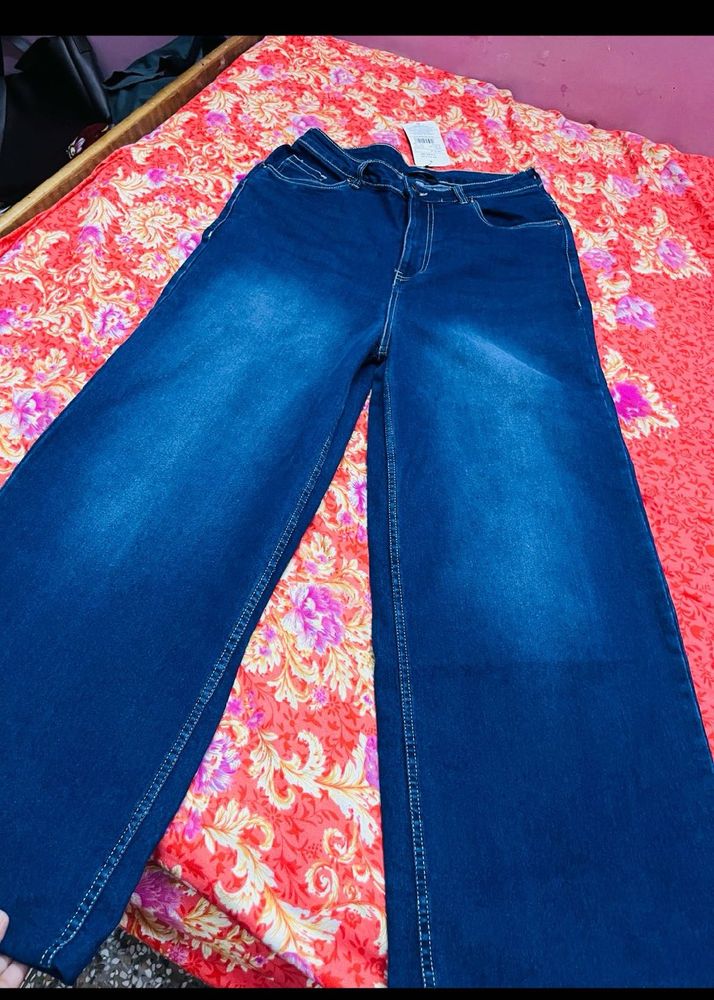 wide leg jeans with tag