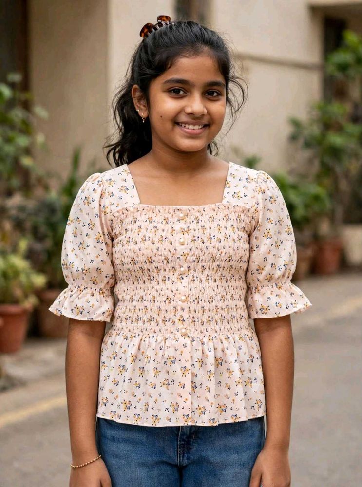 Cute Floral Print Smocked Top