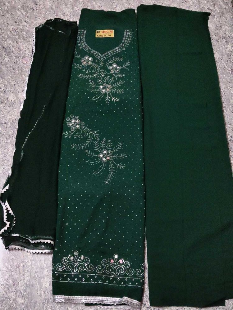 Elegant Emerald Green Kurta Set
