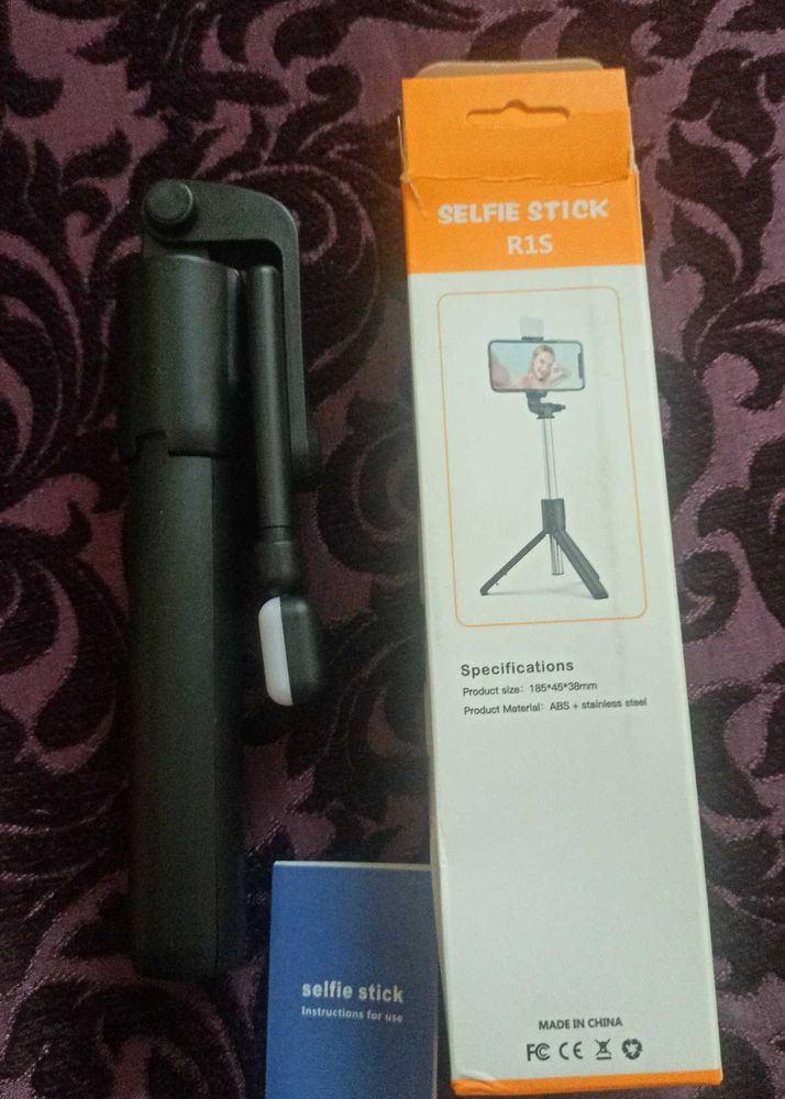 Portable Selfie Stick with Tripod