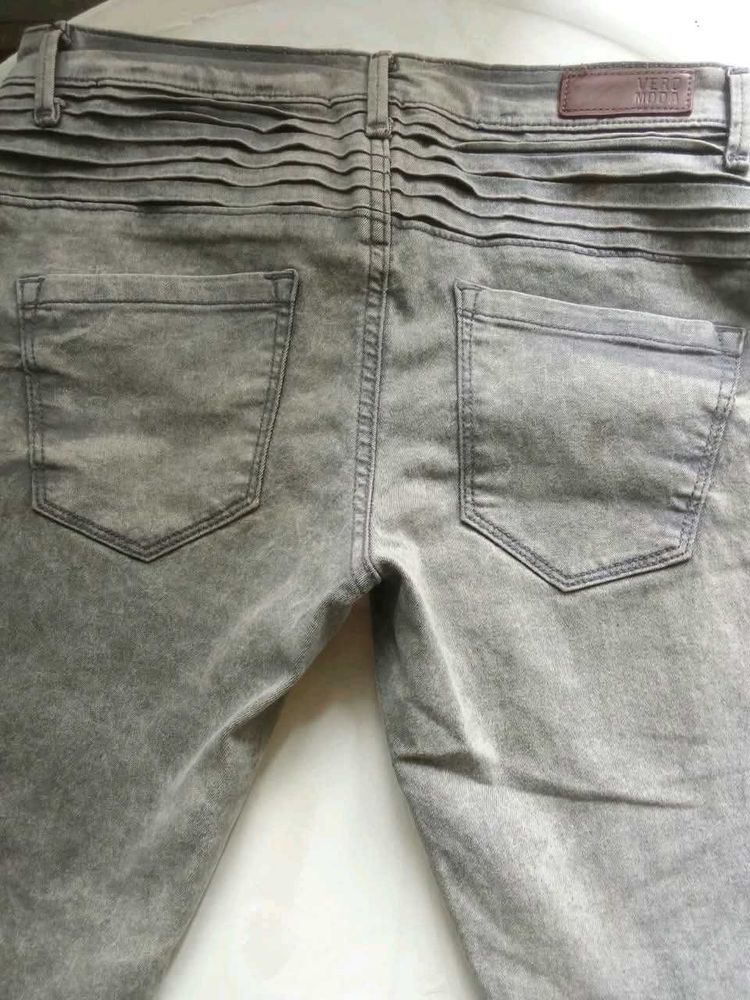 Vero Moda Grey Washed Jeans