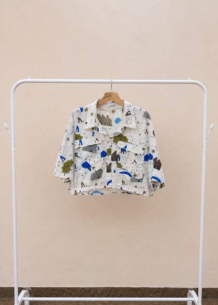 Cropped Printed Button-Down Shirt