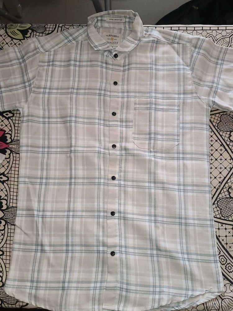 Men's Plaid Button-Up Shirt