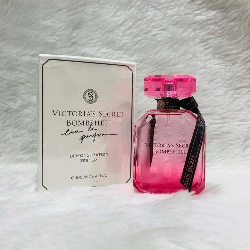 Victoria's Secret Bombshell