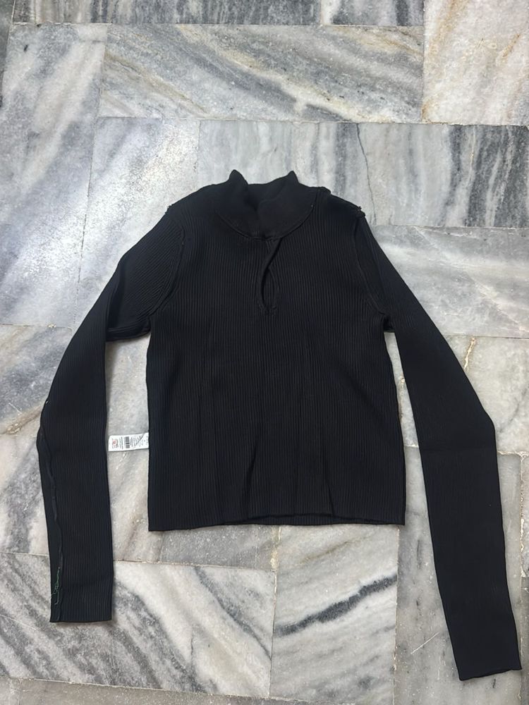 Black Ribbed Turtleneck Top