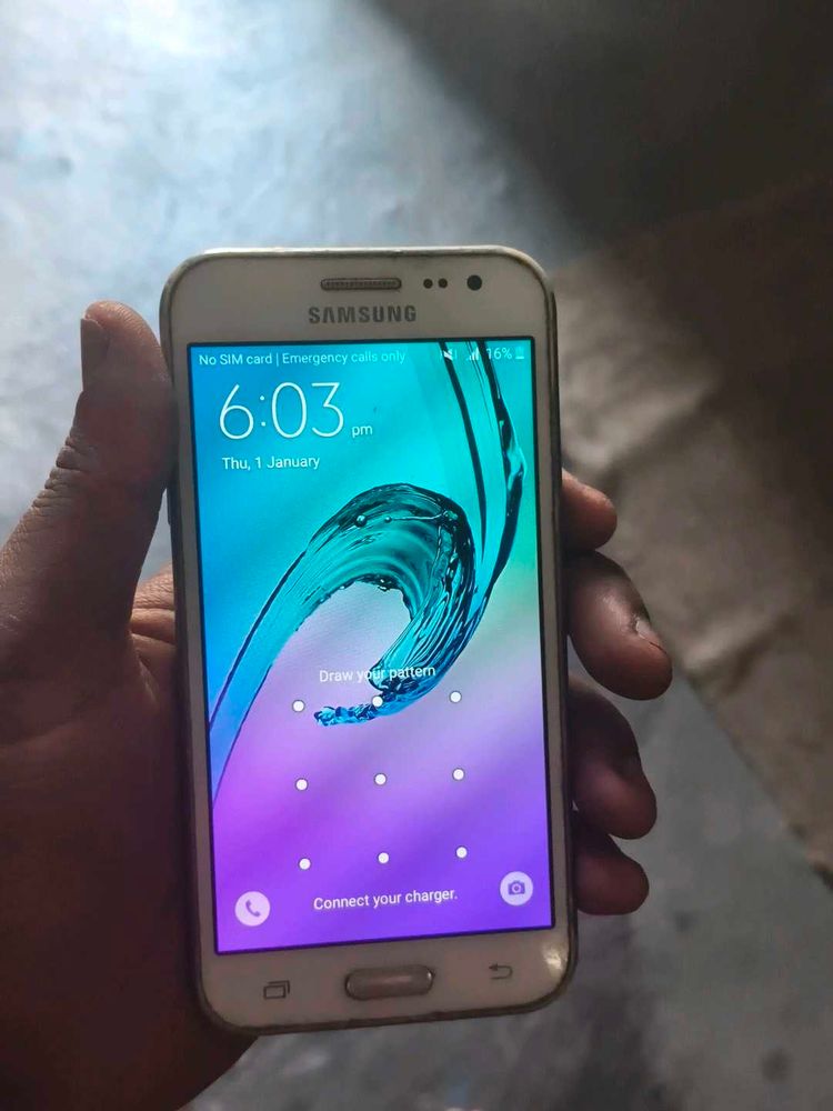 Samsung Smartphone J2