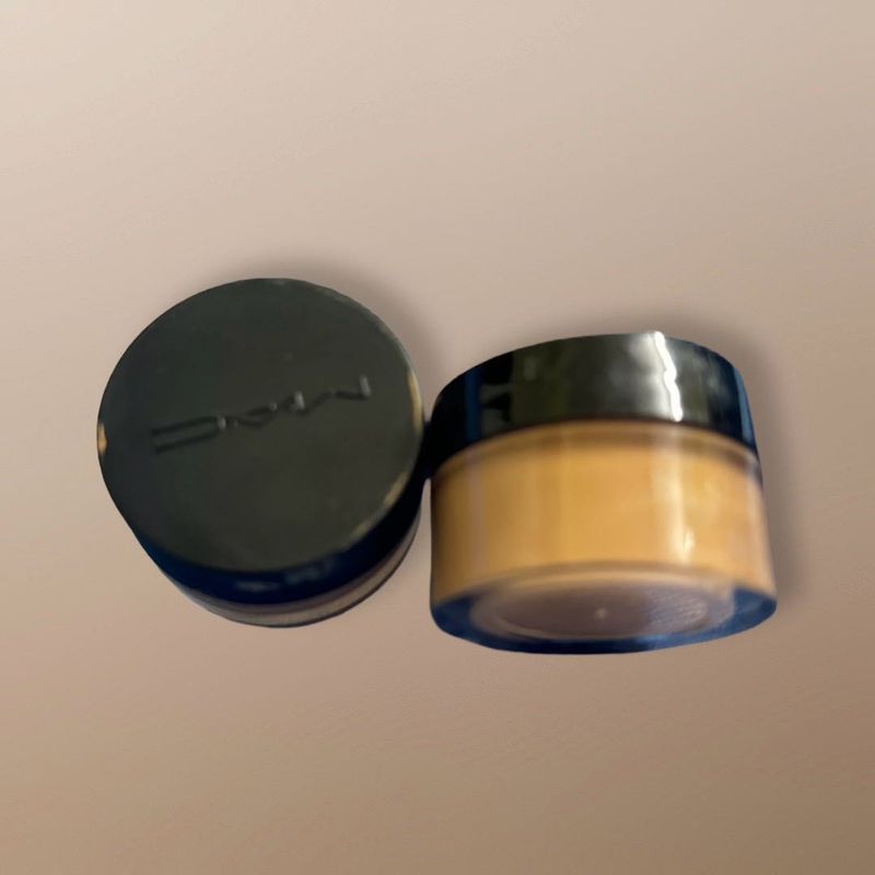 MAC Foundation Pots