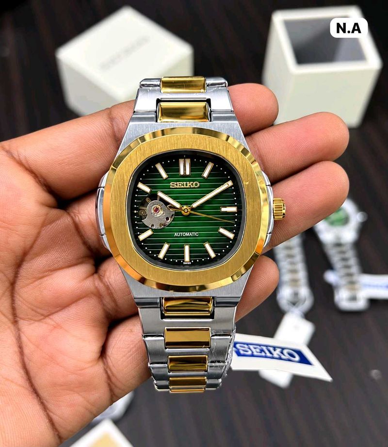 Seiko Automatic – Gold Tone ✨ Elegant white dial w