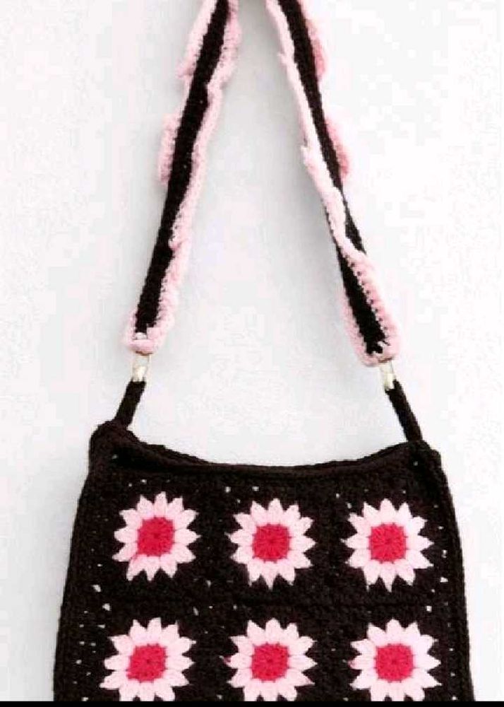 Crocheted Flower Shoulder Bag