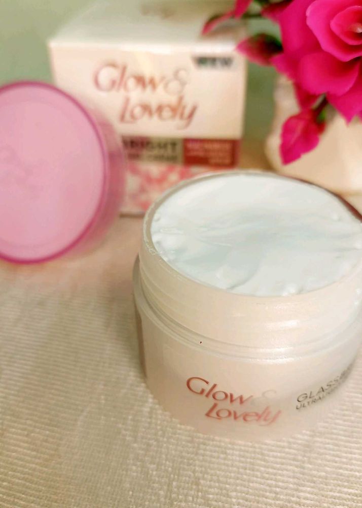 Glow &amp; Lovely Ultralight Gel Cream