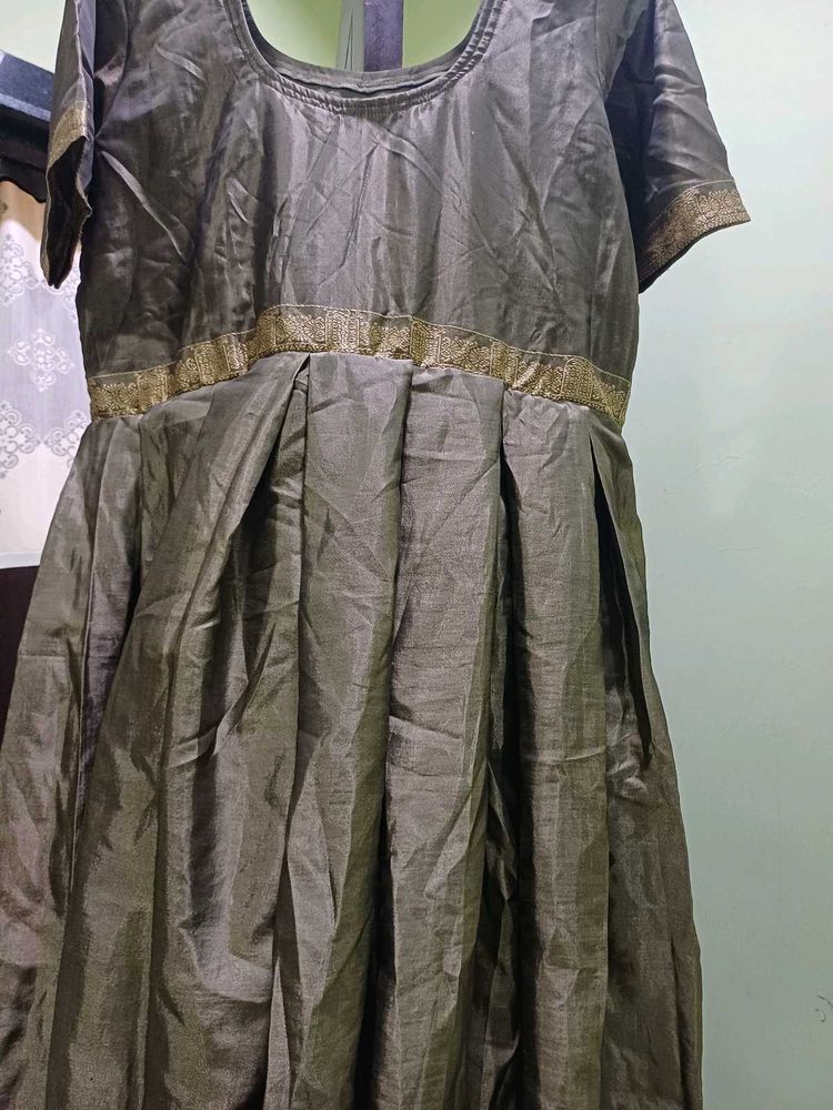 Elegant Grey gown with Gold Trim
