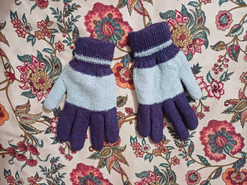 Cozy Striped Gloves