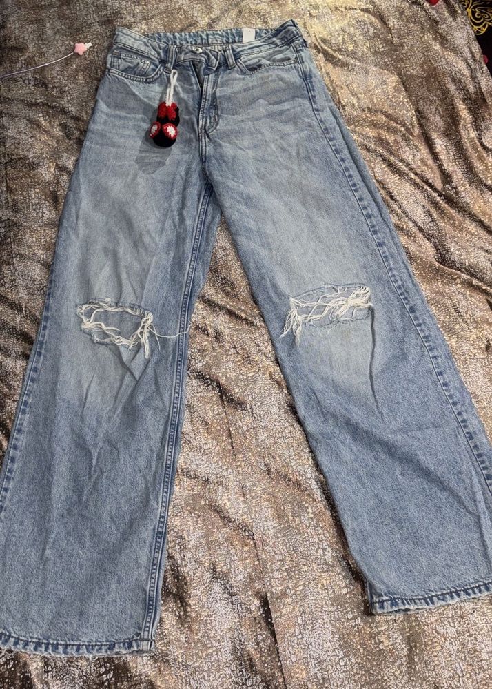 H&amp;M Ultra High Waist Baggy/Wide Ripped Jeans