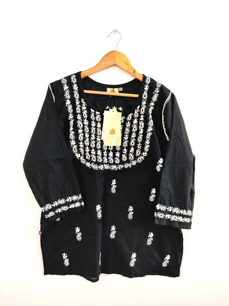 Ada Black Threads Embroidered Tunic ( Women )