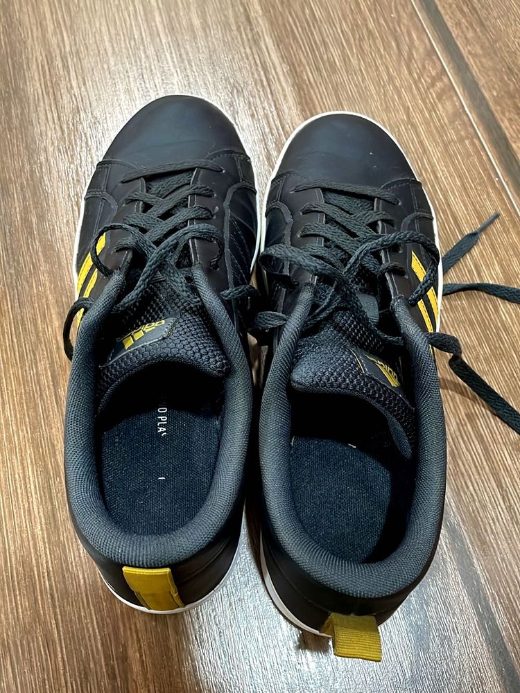Adidas Sneaker