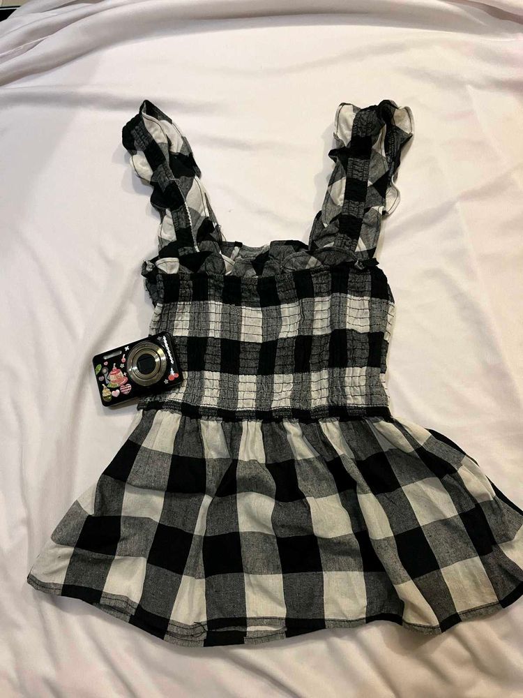 Gingham Ruffle Top y2k cute shoujo
