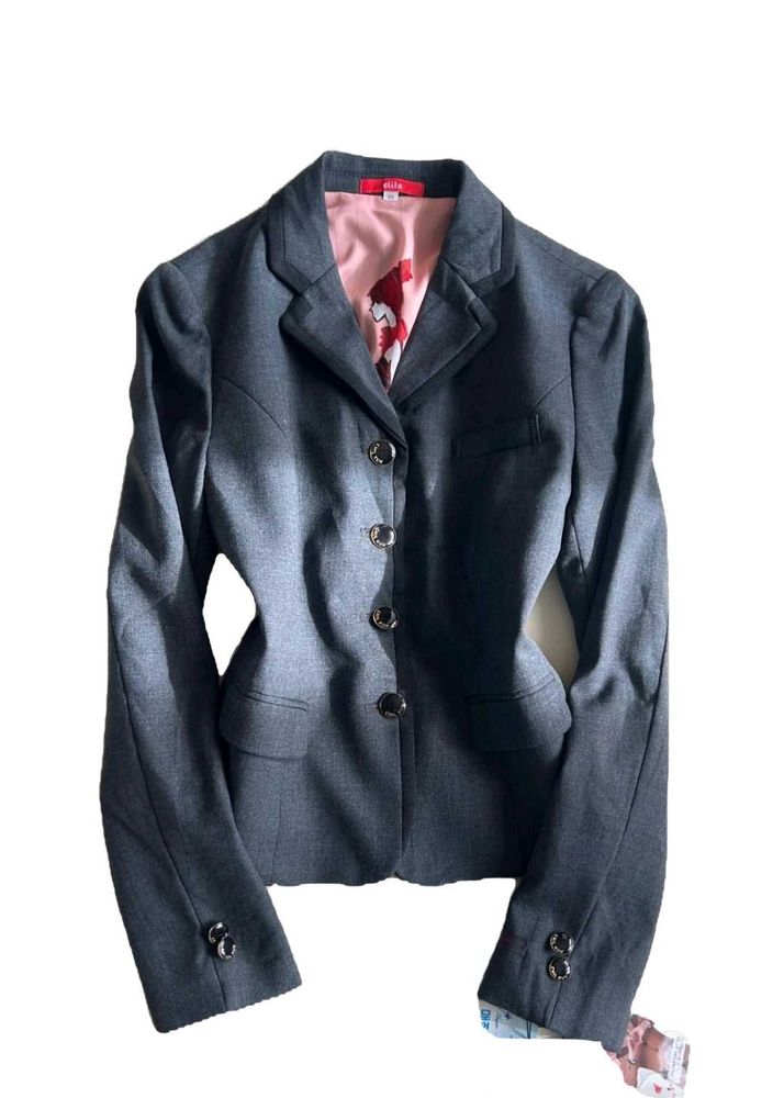 Chic Grey Blazer