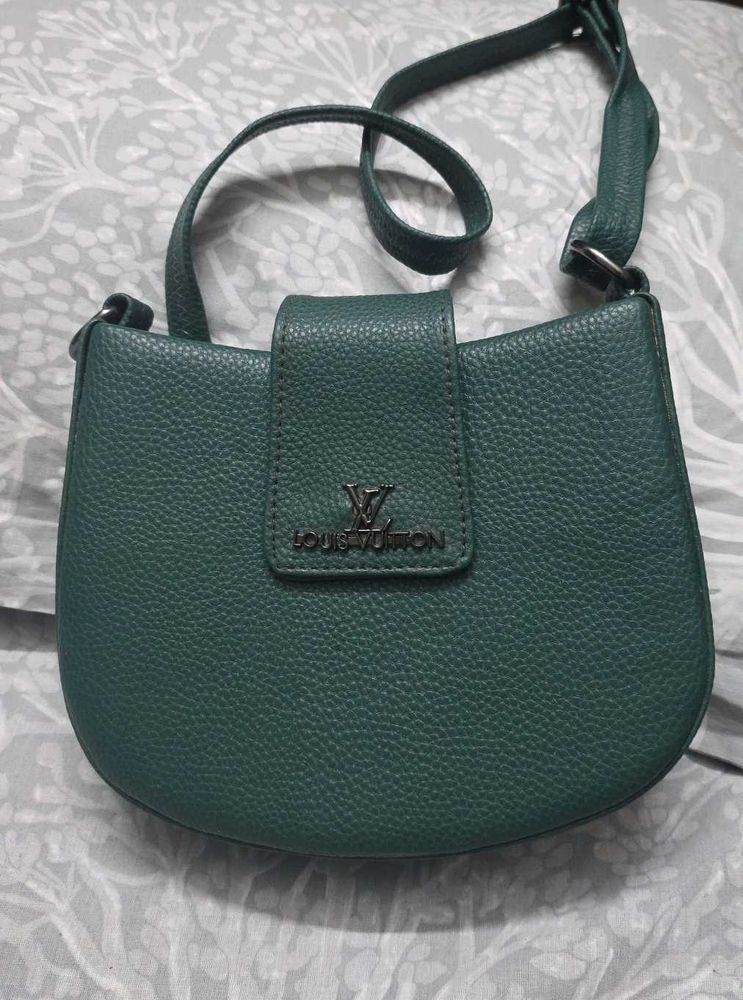 Stylish Green Crossbody Bag
