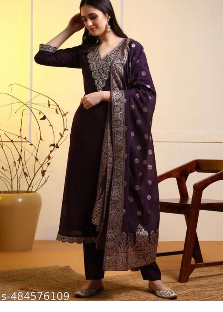 Elegant Purple Embroidered Kurta Set with Dupatta