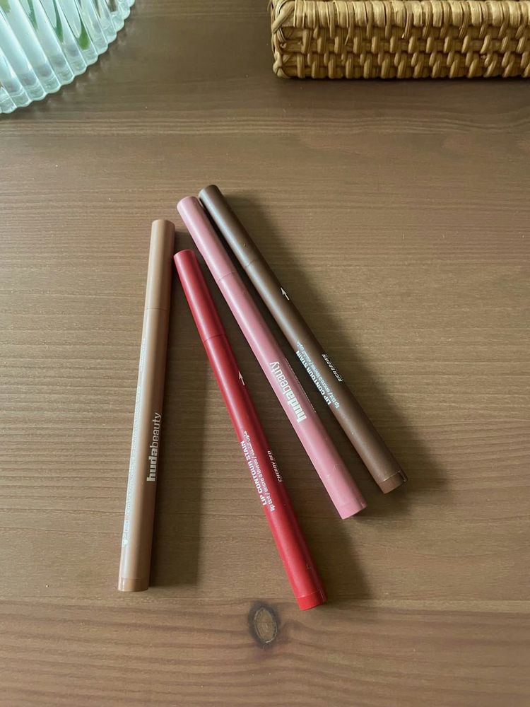 Huda Beauty Lip Contour Stains