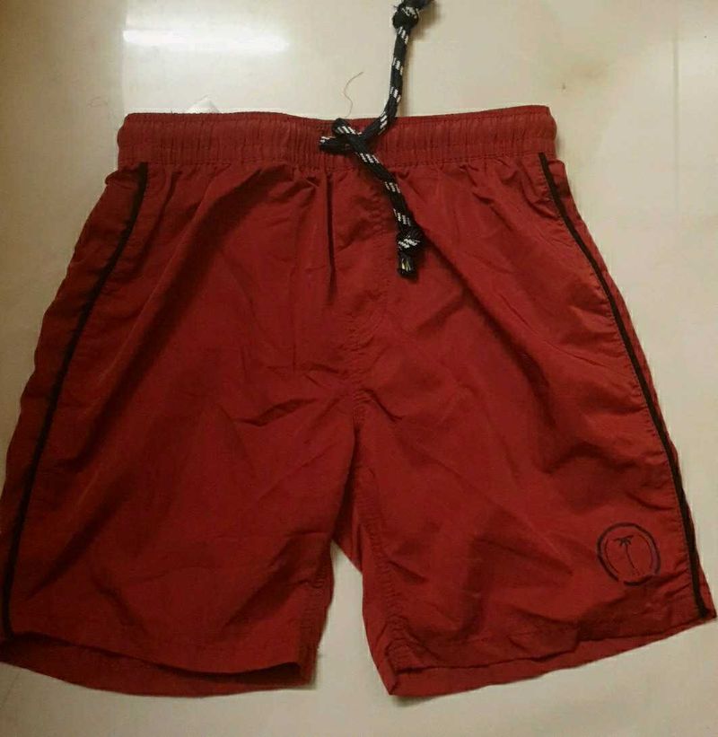 Red Beach/Sports Shorts