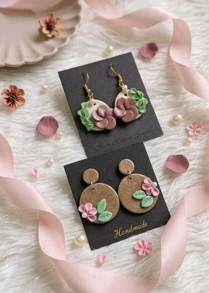 🦋🌺Handmade Floral Clay Earrings