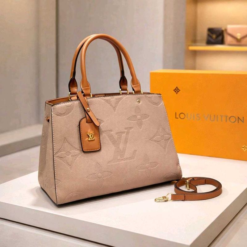 LOUIS VUITTON MONTAIGNE BAG WD magnetic box