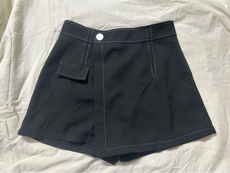 Chic Black Skort with White Stitching