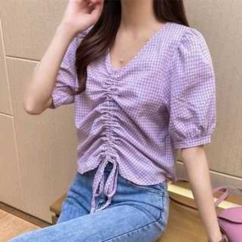 Chic Lavender Gingham Ruched Top