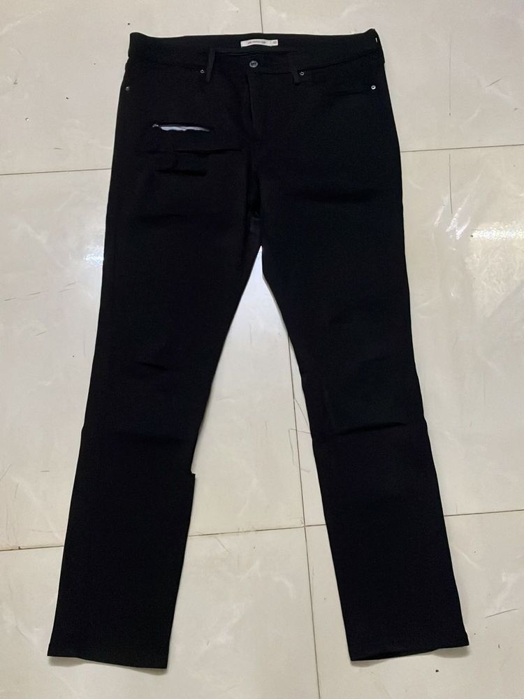 Levi's Black Jeans