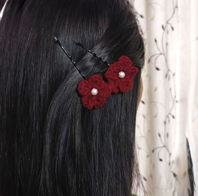 Handmade Crochet Flower Hair Bobby Pins 🌸