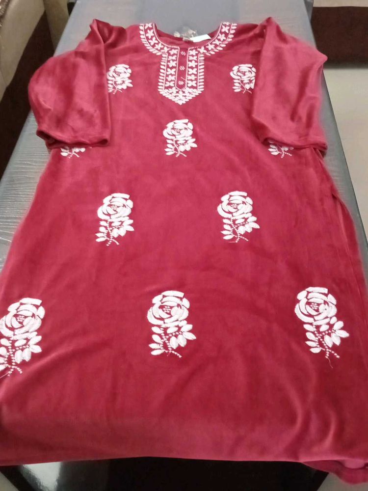 Embroidered Maroon Velvet Kurta set