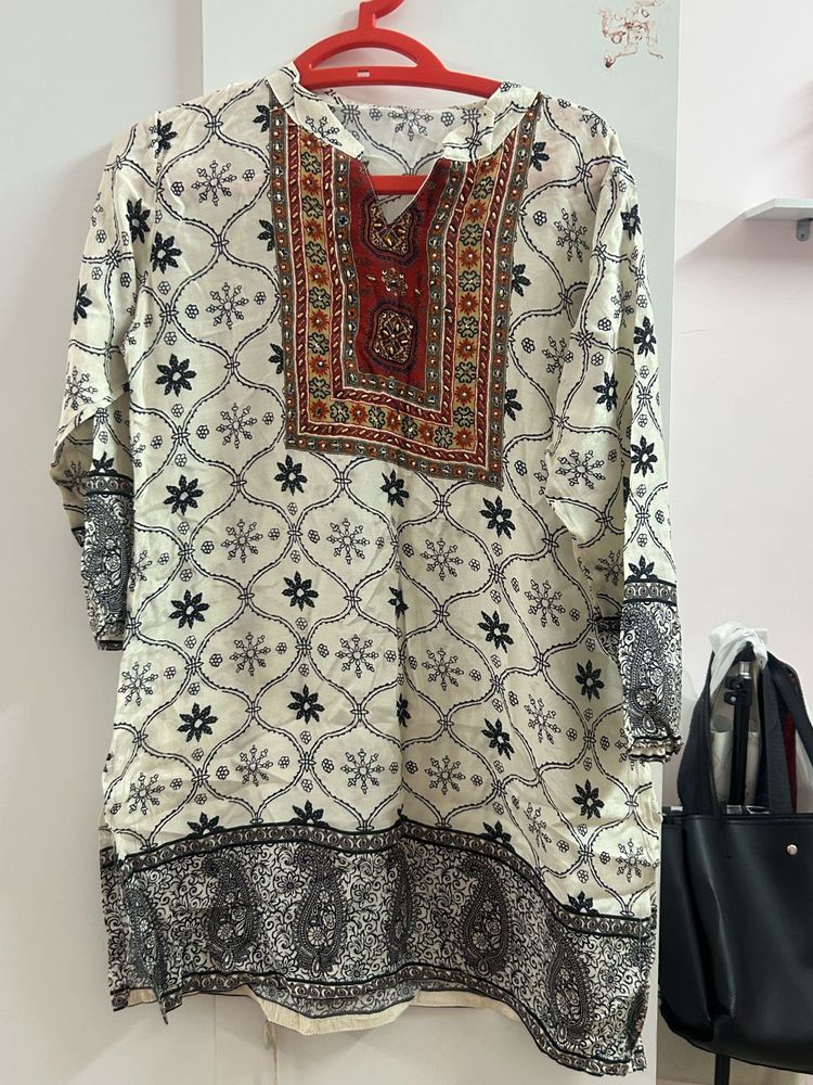 Elegant Printed Kurta