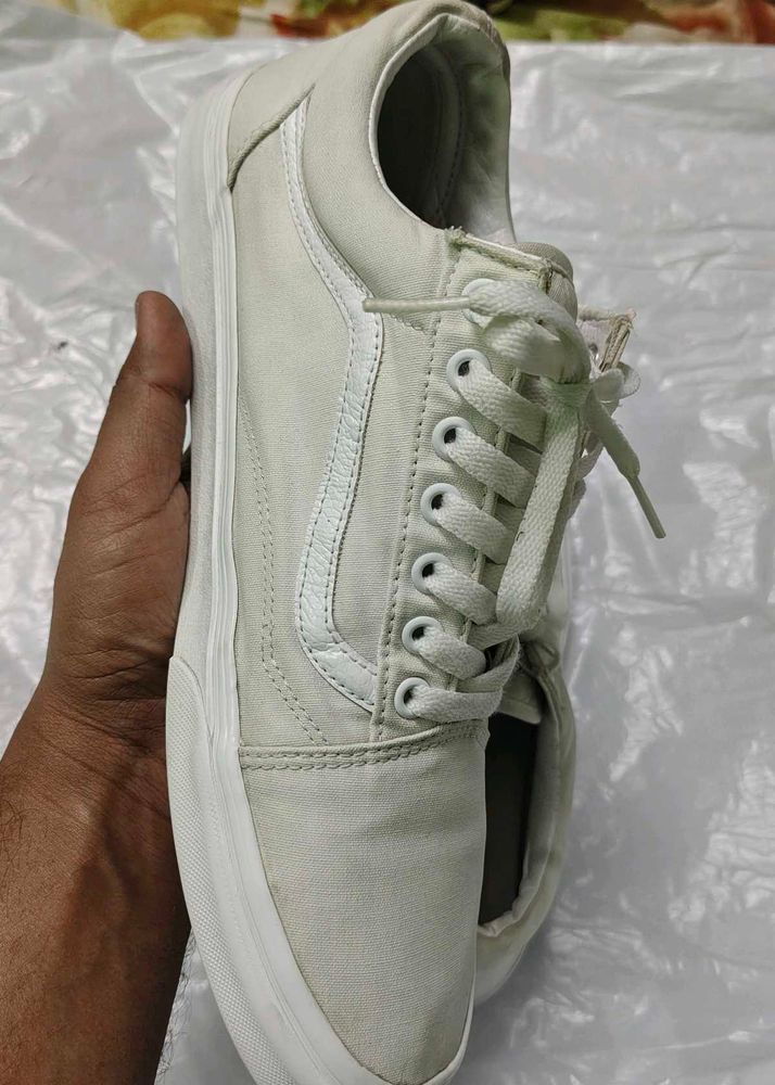Vans Old Skool Sneakers - Classic Style