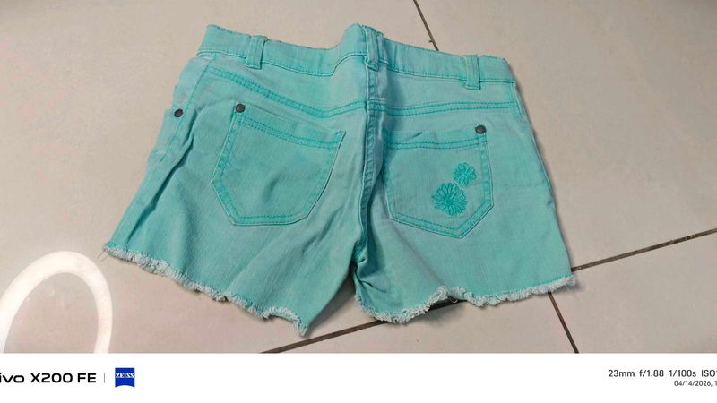 sea green shorts
