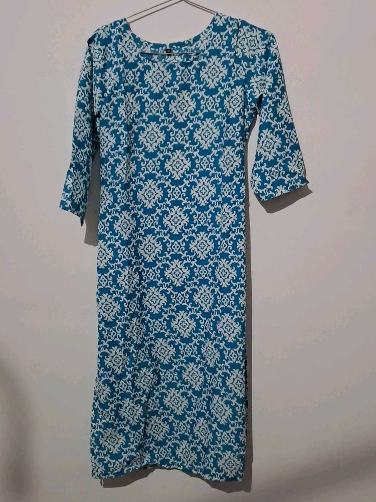 Blue &amp; White Print Kurta