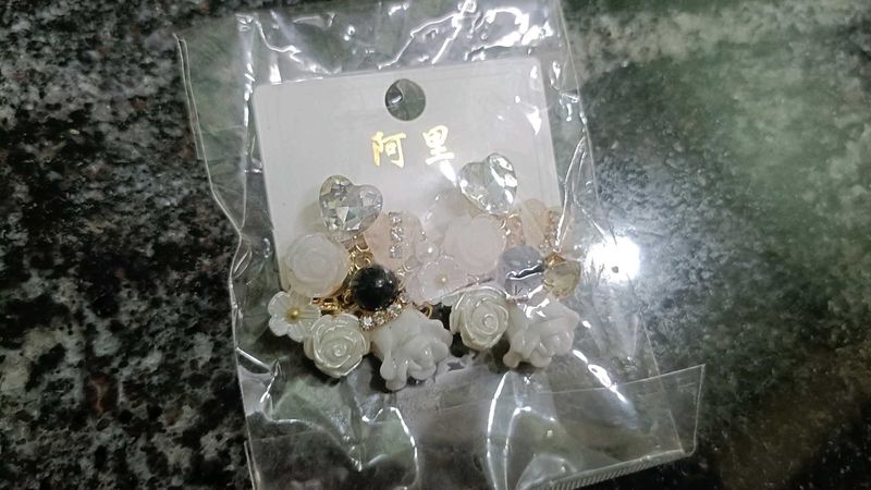 Charming Rose &amp; Heart Drop Earrings