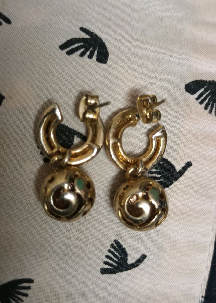Golden diamond Earring