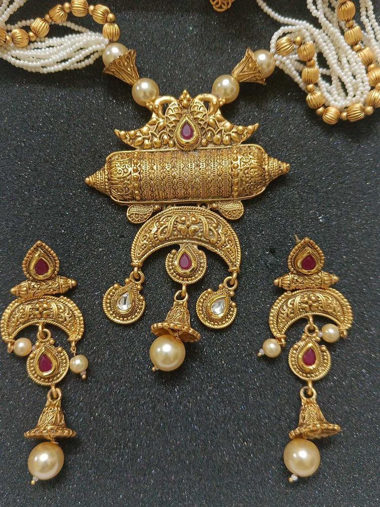 Rubans Antique Gold-Tone Jewelry Set