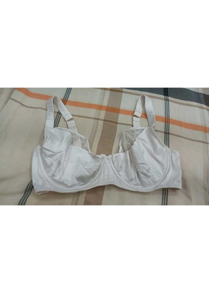 White Lace Bundle of 4 Bra