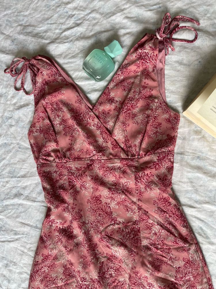 Chic Floral Print Bodycon Dress